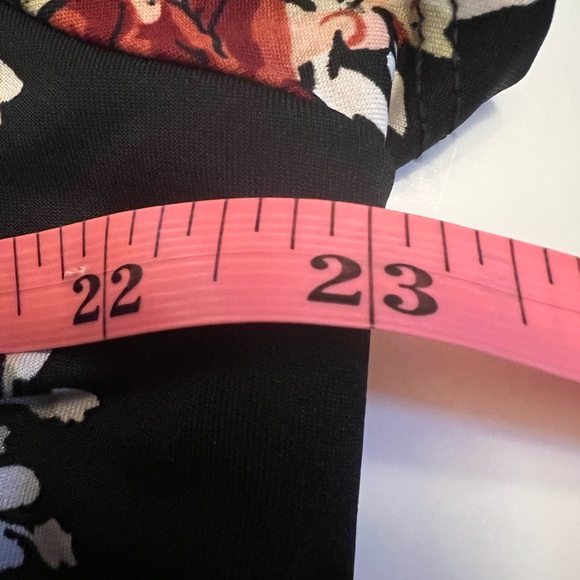 & Harmony long maxi dress black and floral minimal sleeve Size 3XL flared hem - Picture 5 of 6